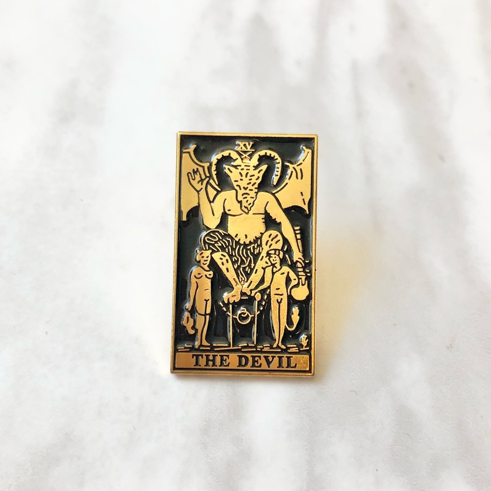 🎉 New The Devil Tarot Card Enamel Pin